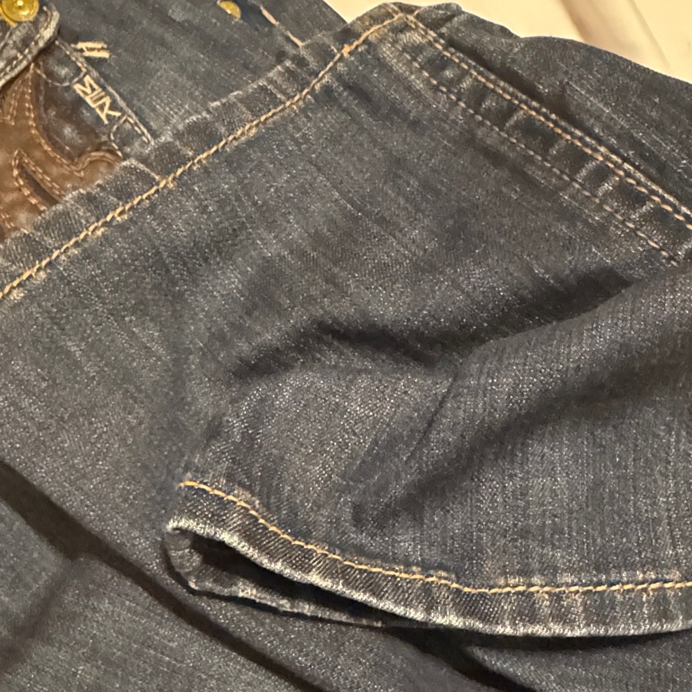 Buckle MEK Embellished Denim Jeans 29 x 36 - Picture 6 of 8